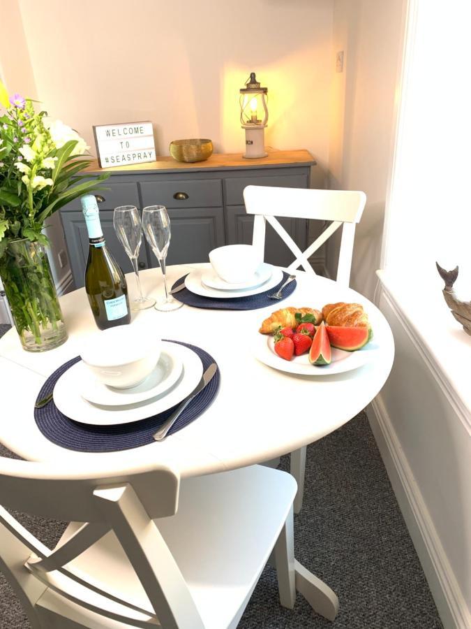 Seaspray Boutique Whitby Apartment מראה חיצוני תמונה